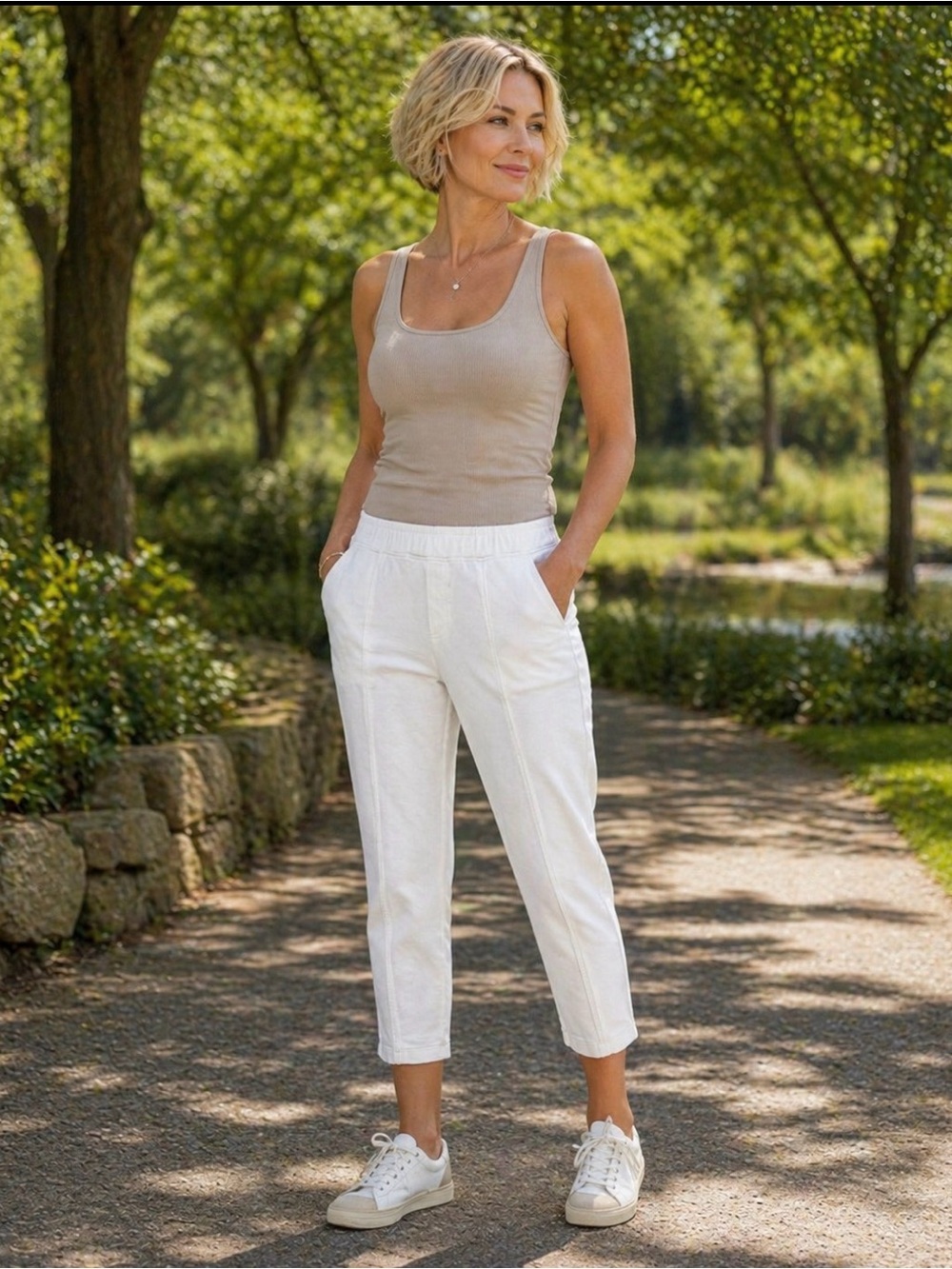 Mododoc white cropped straight leg pants with seam